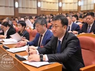 2026吉林两会・代表新声｜南湖实验中海小学校长杨波：夯实“减考不减质”基层基础