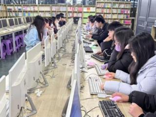 上饶市广丰区康桥中学“迎新春”PPT技能大赛顺利举行