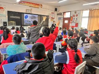 民生银行泰安分行与泰安师范附属学校联合开展金融启蒙活动