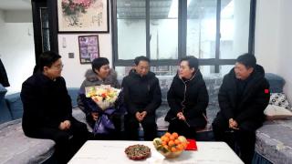 中央精神文明建设办公室慰问组赴豫走访慰问