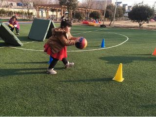 莒南县涝坡镇中心幼儿园开展体育游戏公开课展示活动