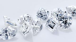 定制钻戒哪个好？2026培育钻戒选购终极攻略：这些高性价比品牌别错过！