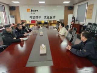 济宁市任城区金城街道联合常青路派出所开展网络安全宣传“进企业”活动