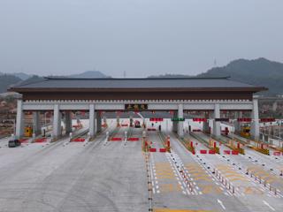 上饶市城管局实施省重点工程顺利完工 上饶大道与沪昆高速灵山互通已正式通车