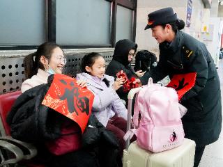新春走基层 | 春运开启 平安回家