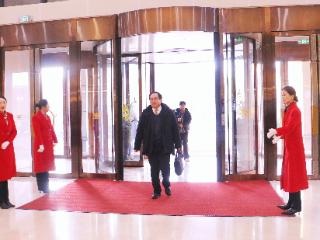 【钢城两会精彩瞬间】政协委员陆续向大会报到 钢城区进入“两会”时间