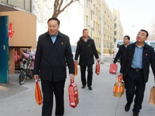 情暖桑榆 爱润晚晴 阳信二中党总支春节前夕走访慰问退休教师