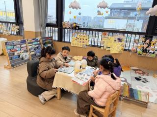 智能阅读伙伴“阿尔法蛋”走进幼儿园，解锁多维阅读新场景