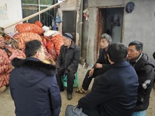 风雪无阻践初心！威宁农信联社鸭子塘信用社冒雪送服务，温暖农户心