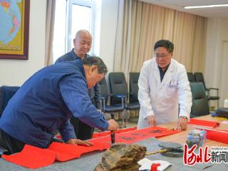 京宁医院举办“书墨飘香 新春送福”活动