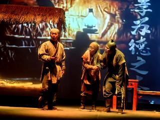 一步一景皆入戏，穿越千年见孝心——沉浸式情景剧《鹿乳奉亲》在郯国古城温情上演