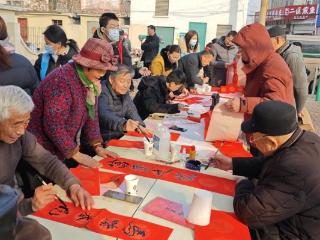 【文化社区】济南市莱芜区凤城街道兰馨园社区：翰墨飘香迎新春 妙笔生花送福来