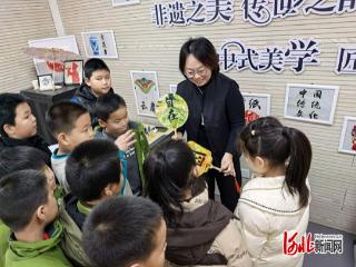 石家庄市华夏小学开展“寻味中国年 传承非遗韵”非遗集市活动