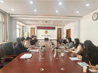 青岛市崂山区综合行政执法局召开重点商圈演艺活动规范运营监管专题座谈会