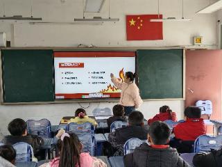 射阳：学期最后一堂课 安全为弦乐为歌