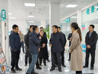 滨城区委书记单纪亮到市西街道社区卫生服务中心调研基层医疗提质提效工作