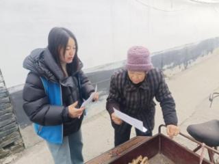 济宁市任城区南张街道仙庄网格组开展老年人心理健康走访宣传活动