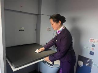 2026新春走基层|“老铁路”带徒弟的最后一班春运岗