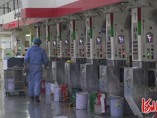 石家庄市鹿泉区：河北永新包装全力冲刺春节前订单