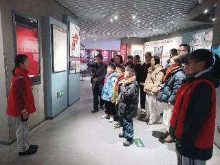 彩香学子变身“红色讲解员”，博物馆之旅传承革命记忆