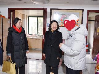 区领导赴黄桥街道开展春节走访慰问活动