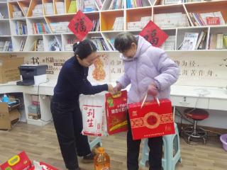 济宁市任城区仙营街道秦庄社区计生协会开展“暖心家园送温暖”慰问活动