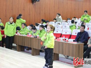 广宗县迎新春幼儿阅读大赛点亮书香童年