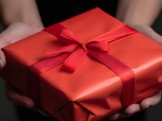 春节礼赠新趋势：“家庭健康管理”模式下，子女如何表达孝心？