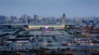 新春走基层丨小年夜，打开爸妈的“反向”行囊