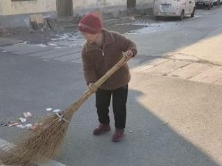 【“泉”在济南过大年】济南市莱芜区羊里街道仪封村开展春节前人居环境整治行动