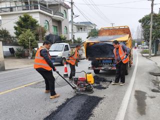 德兴公路中心全力保障游子平安返乡