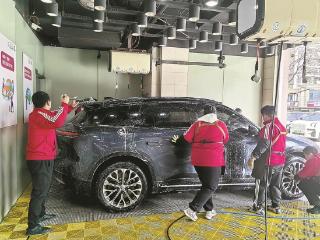 10年了，杭城这家洗车店春节不涨价