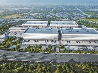 厦门港多式联运智慧物流中心建设现场热火朝天