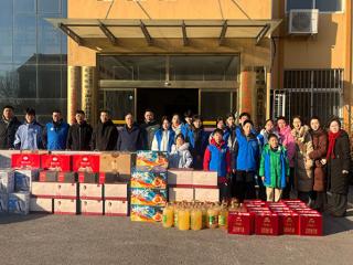 青岛市即墨区精英会51分会开展新春送温暖活动 情系困难家庭致敬身边榜样