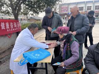 新春送暖护健康，服务惠民暖人心 —— 济宁市泗水县柘沟镇开展健康咨询活动