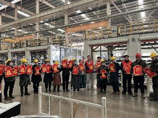 济宁市嘉祥县万张街道开展“运河大集”暨翰墨飘香送春联活动