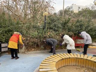 济宁市任城区阜桥街道安阜街社区开展“辞旧迎新大扫除 干干净净过大年”志愿服务活动