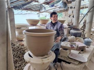 矮排村奏响“窑火曲”，振兴路结满“共富果”