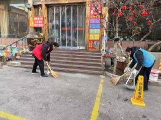 【我为群众办实事】济南市莱芜区凤城街道董花园社区：青春助力焕新颜 社区环境更宜居