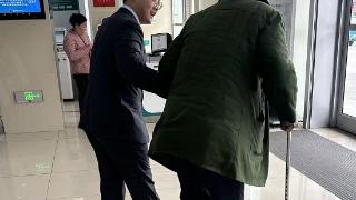 农行临沂临西朱保支行：点滴服务暖人心 平凡举动显担当