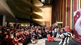 “骏驰八秩,春煦五洲”马年春晚走进联合国