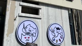 2026新春走基层丨节前“萌宠经济”升温：寄养服务“一窝难求” 宠物服饰旺销