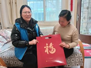 济宁市任城区仙营街道吴泰闸社区：春风送暖入家门 年味温情满社区