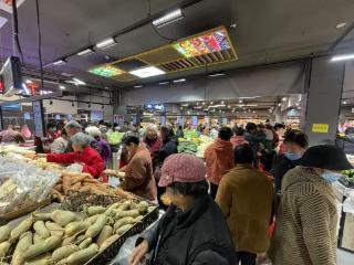 【新春走基层】济宁泗水：保供稳价暖民心 乐购新春添年味