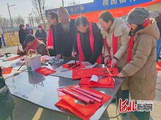 晋州市文联开展喜迎新春送春联活动