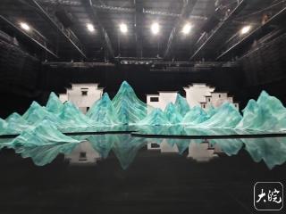 大皖新闻独家探访：春晚徽派山水，竟是这个棚里“造”