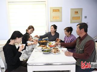 新春走基层·牢记嘱托 幸福回响｜德胜村年度账本“晒”出幸福生活