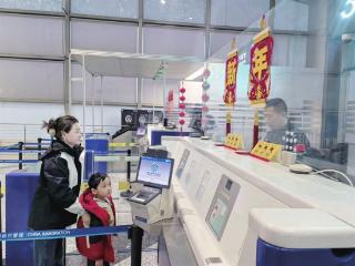 新春走基层：口岸“守门人”的节日坚守