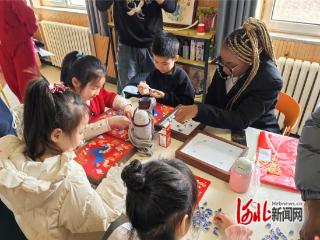 秦皇岛市北戴河区路北社区举办“非遗匠心·丝路童行”文化交融主题活动