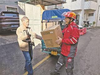 【网络中国节·春节】集美区京东快递高浦站快递员张木发：配送服务不掉线 让牵挂与祝福准时送达